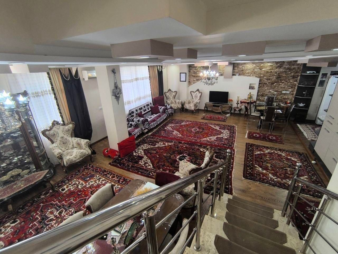 آپارتمان تک واحدی بی نظیر خوش نقش دوبلکس معلم|فروش آپارتمان|ابهر, |دیوار