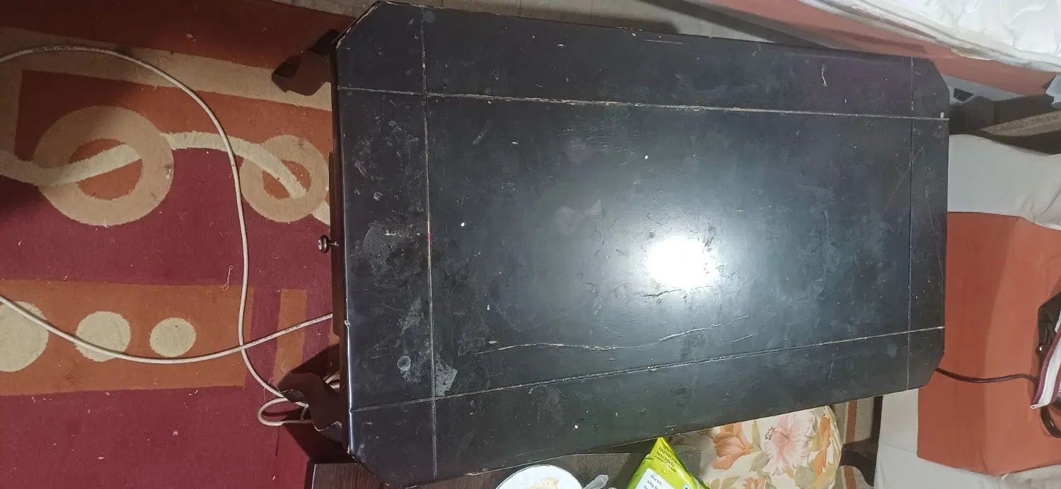 مبل 4 نفره سفید نارنجی با میز مناسب سالن و منزل|مبلمان خانگی و میز عسلی|تهران, امجدیه (خاقانی)|دیوار