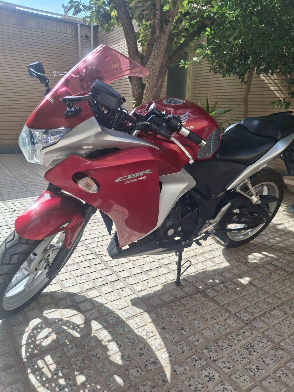 هوندا cbr 250 پلاک ملی|موتورسیکلت|اصفهان, توپخانه ارتش|دیوار