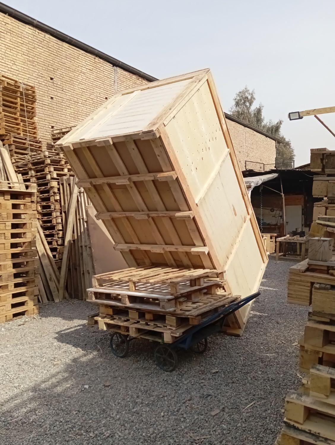 پالت چوبی پالت پلاستیکی ساخت صندوق جعبه باکس box|عمده‌فروشی|تهران, قیام‌دشت|دیوار