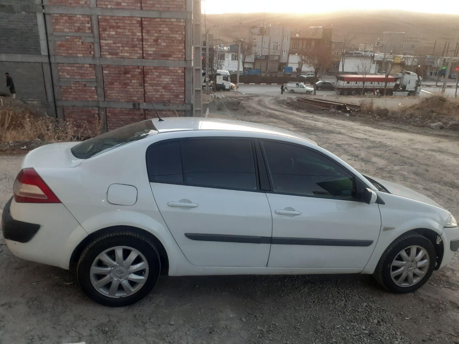 رنو مگان مونتاژ 2000cc، مدل ۱۳۸۹|خودرو سواری و وانت|سنندج, |دیوار