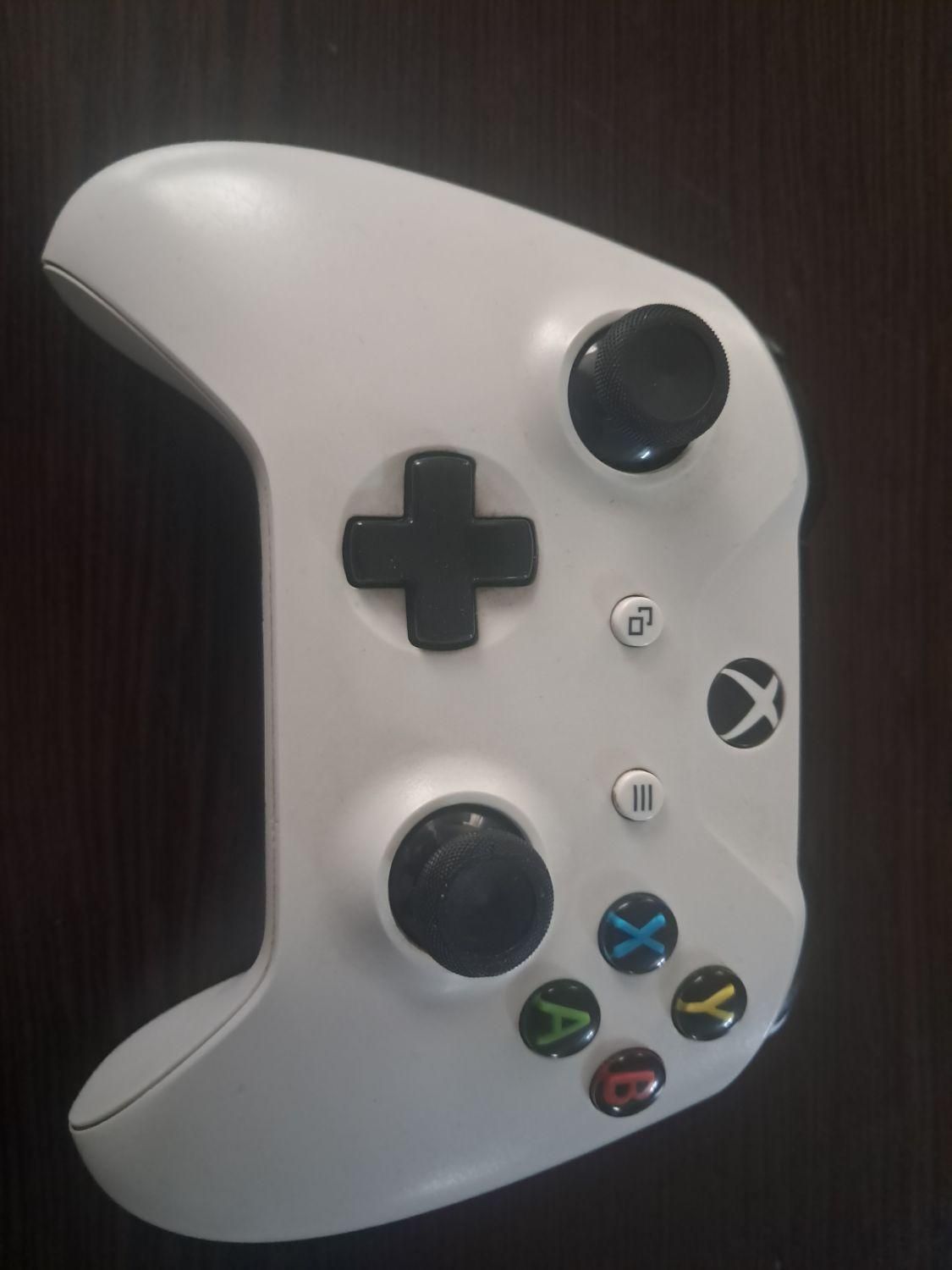 Xbox One S 1Tb|کنسول، بازی ویدئویی و آنلاین|تهران, شهرک ولیعصر جنوبی|دیوار