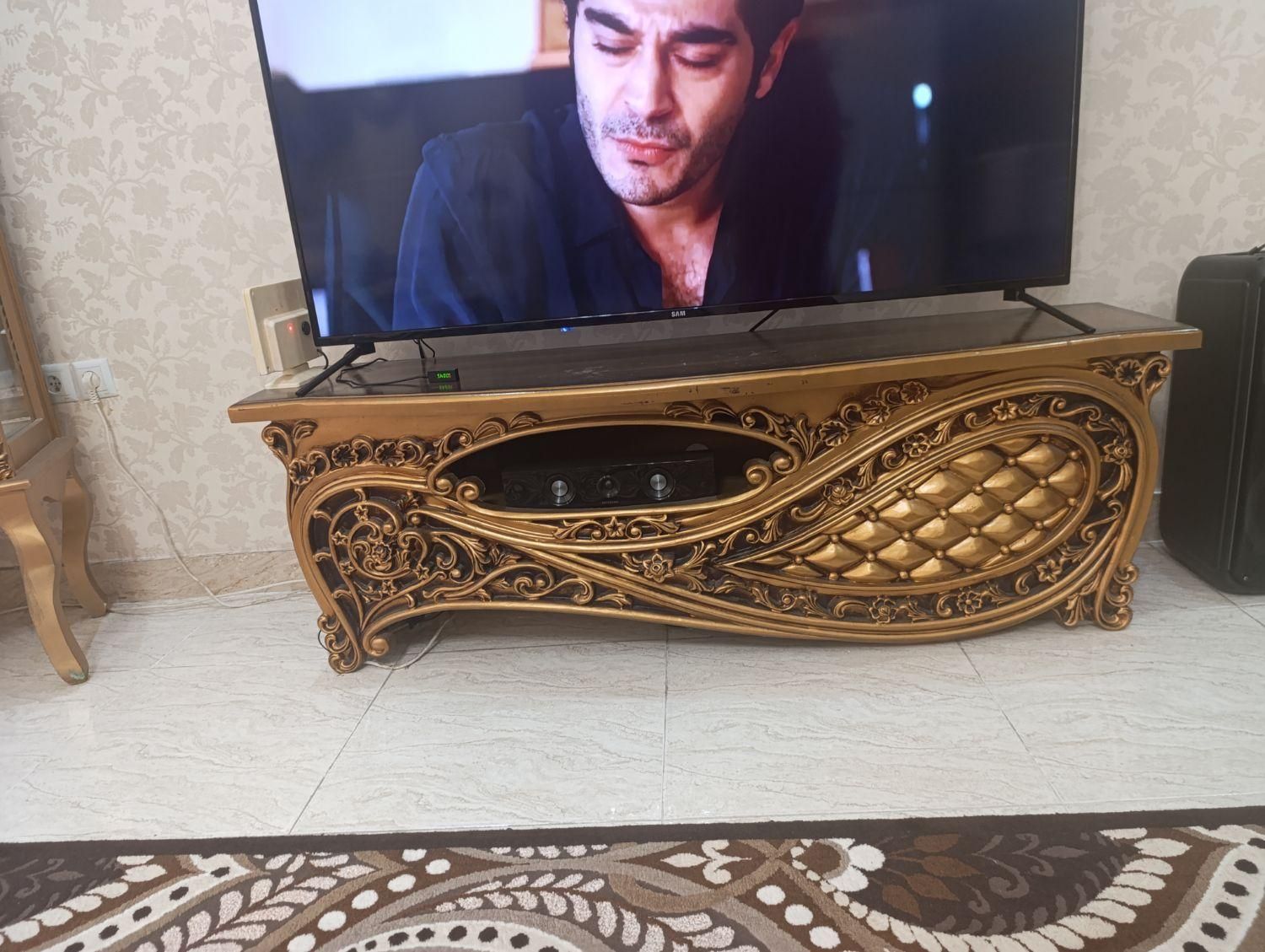 بوفه و میز تلویزیون|بوفه، ویترین، کنسول|رشت, رشتیان|دیوار