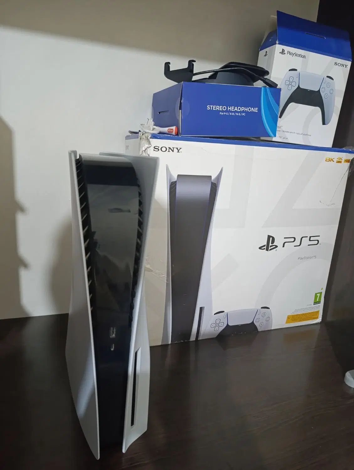 Ps5 استاندارد دیسک خور ریجن اروپا دو دسته و بازی|کنسول، بازی ویدئویی و آنلاین|تاکستان, |دیوار