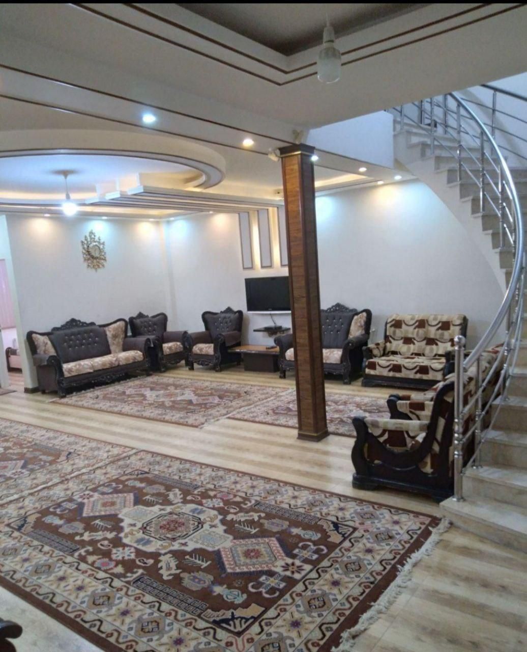 اجاره دوبلکس /گرمایش پکیج/لوکیشن عالی/سه خواب|اجارهٔ کوتاهمدت ویلا و باغ|اراک, |دیوار