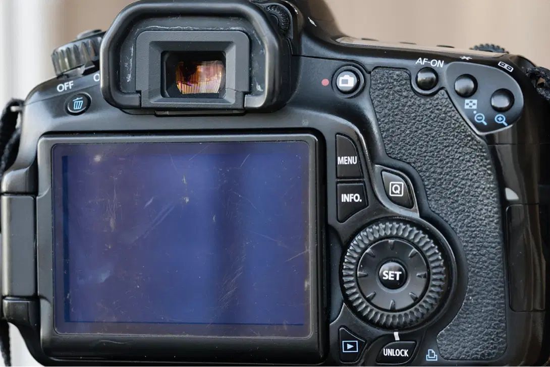 بدنه دوربین کانن Canon 60D|دوربین عکاسی و فیلم‌برداری|تهران, اختیاریه|دیوار