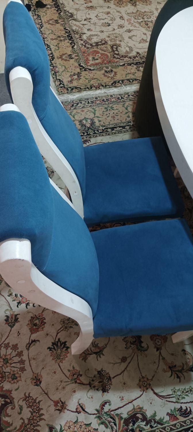 میز ناهار خوری شیش نفره نو نو بدون کوچکترین خرابی|میز و صندلی غذاخوری|کرمانشاه, |دیوار