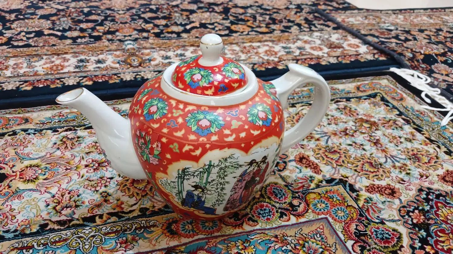 قوری بزرگ چینی|قوری، کتری، قهوه‌ساز دستی|تهران, پاسداران|دیوار