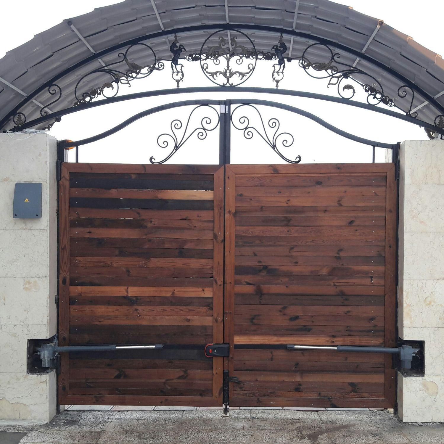 جک بازویی پارکینگ، درب اتوماتیک ریلی و کرکره برقی|مصالح و تجهیزات ساختمان|رشت, پاستوریزه|دیوار