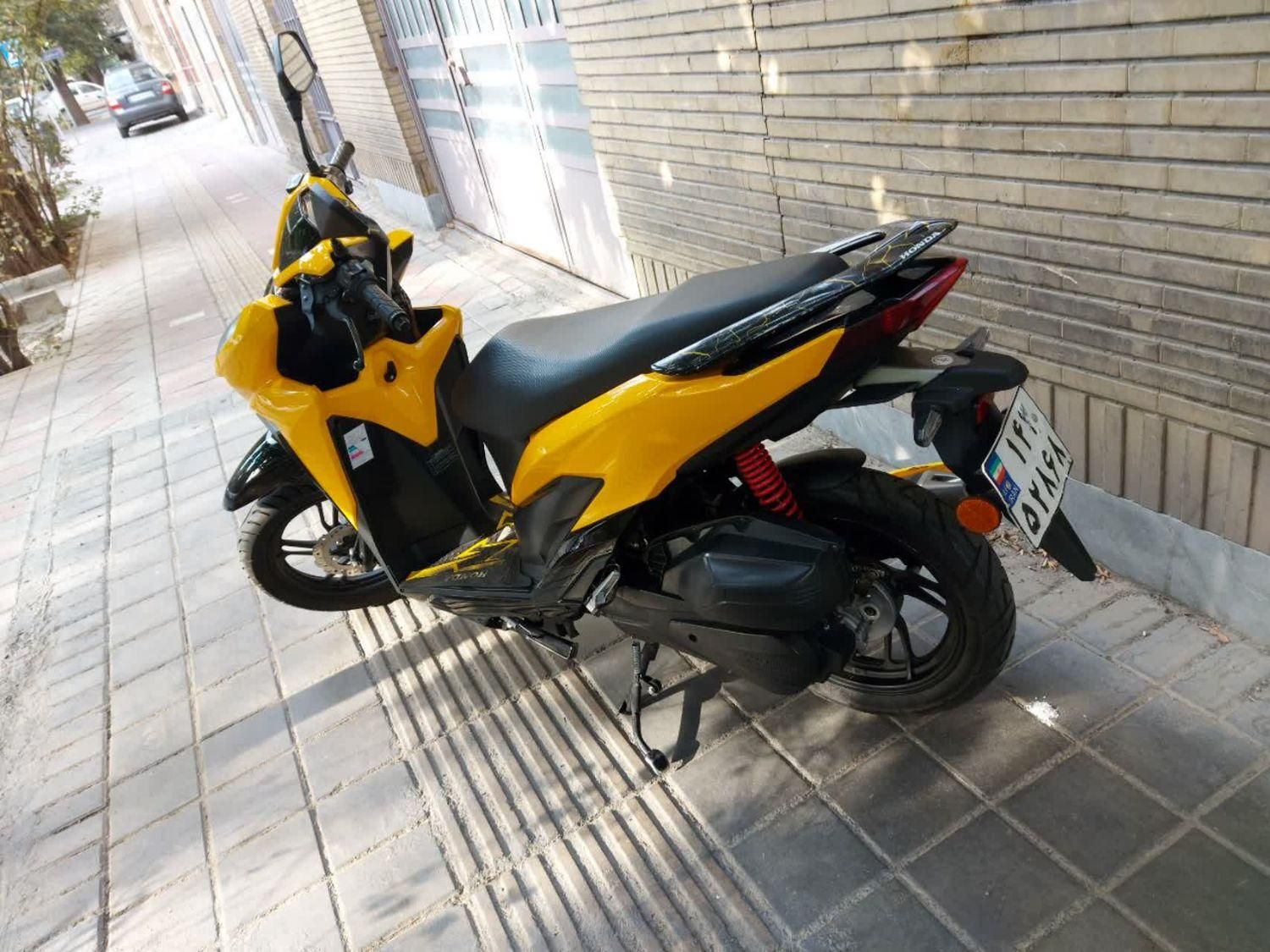 های کلیک 150 CC|موتورسیکلت|تهران, فرودگاه مهرآباد|دیوار