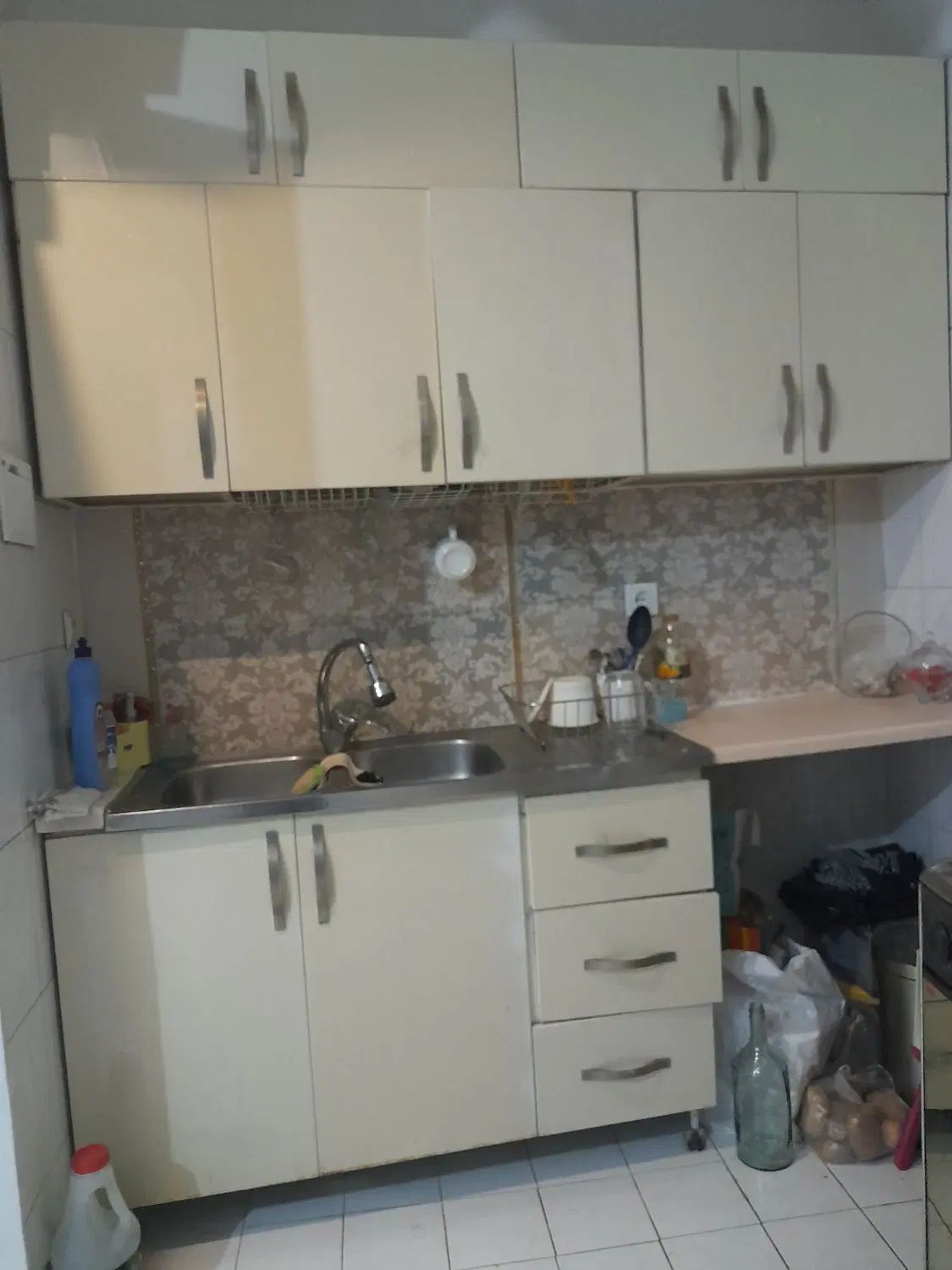 کابینت دست دوم  حدود چهار مترو نیم با سینک و شیر|مصالح و تجهیزات ساختمان|تهران, مجیدیه|دیوار