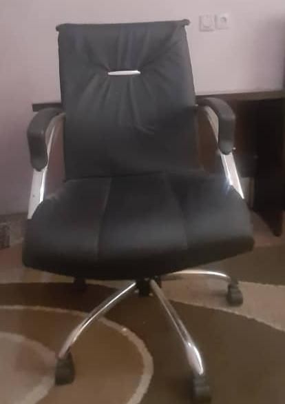 میز و صندلی تمام چوب|مبلمان اداری|کرج, حصارک بالا|دیوار