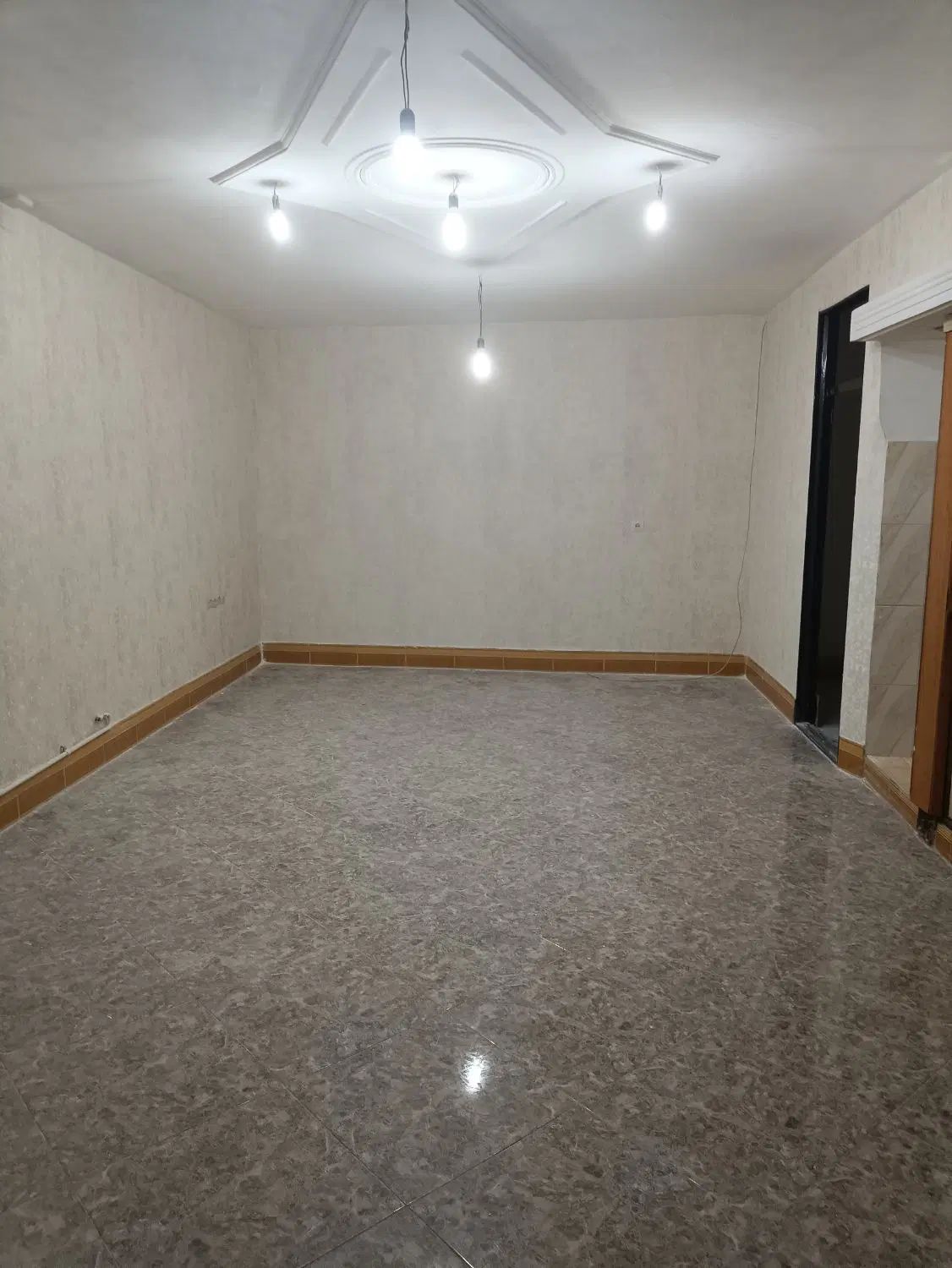 فروش آپارتمان 68 متری ۱ خوابه طبقه ۱ در کوی بهار|فروش آپارتمان|محمدشهر, کوی بهار|دیوار