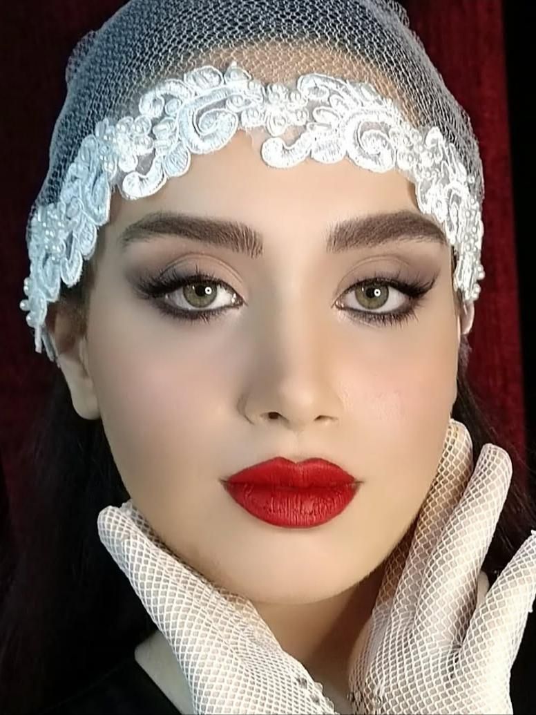 آموزش تخصصی میکاپ و گریم عروس|خدمات آرایشگری و زیبایی|اصفهان, درب کوشک|دیوار