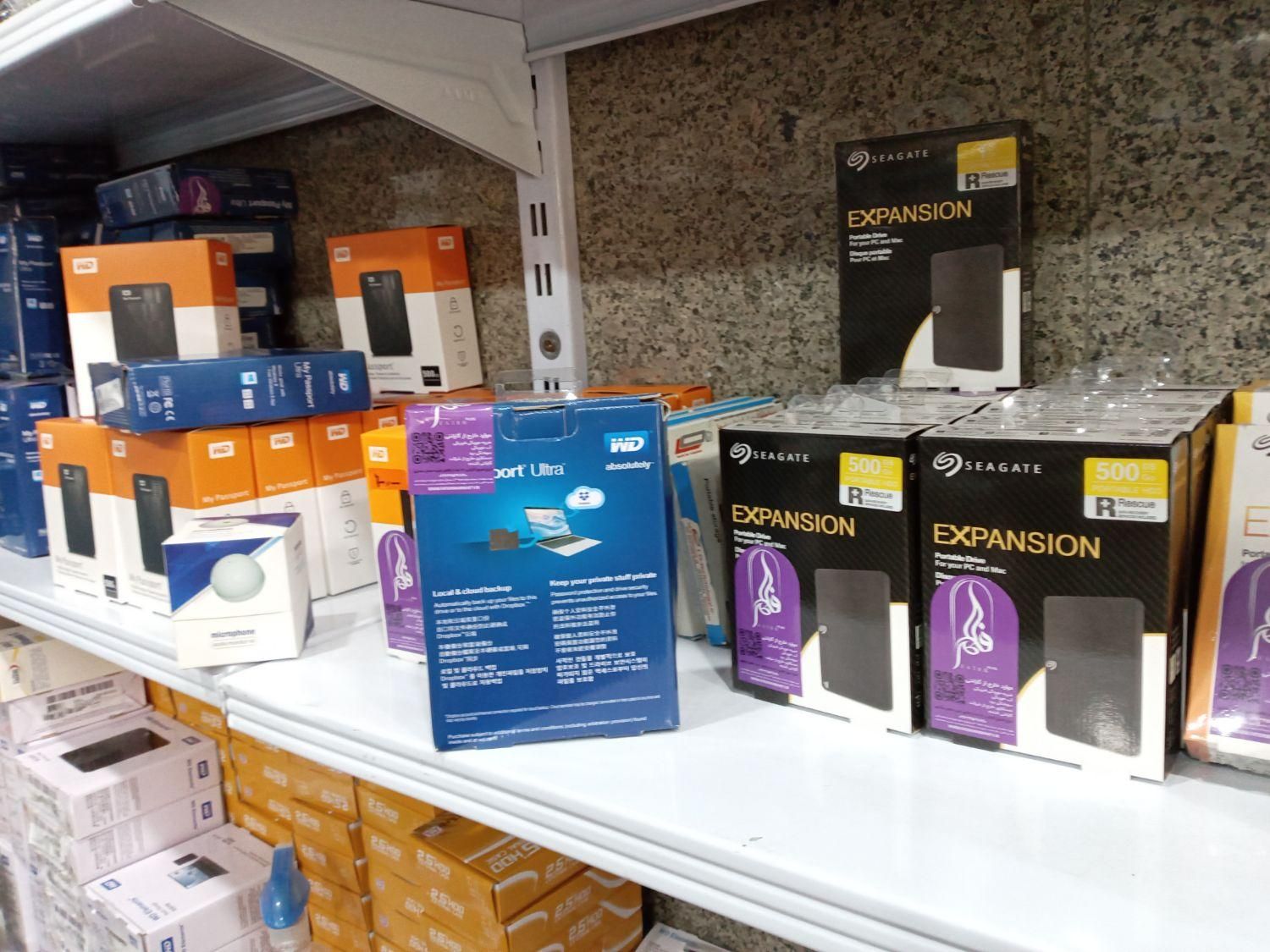 هارد اکسترنال وسترن مای پاسپورت 320 گیگ|قطعات و لوازم جانبی رایانه|کرج, گلشهر|دیوار