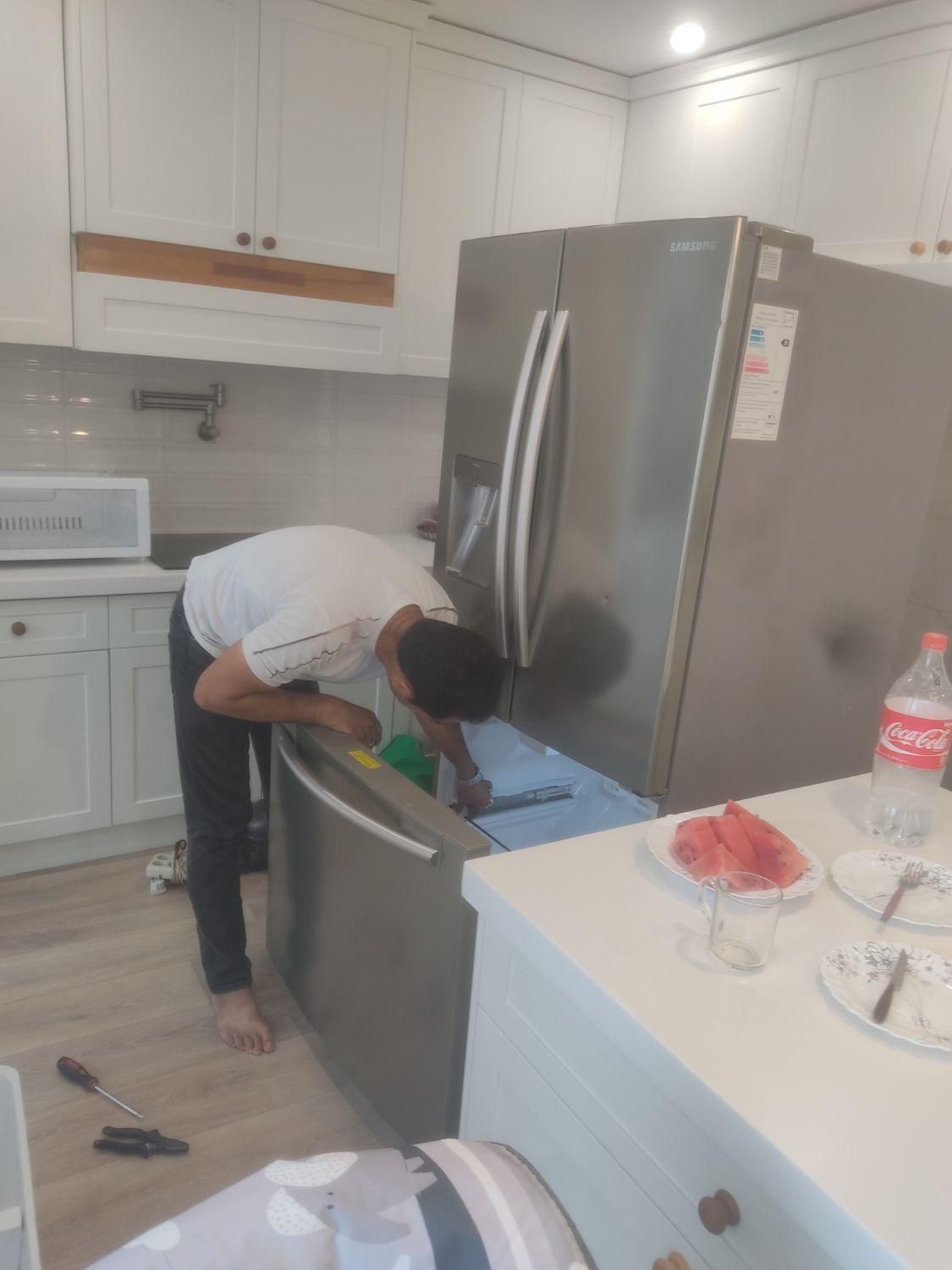 تعمیرات تخصص انواع یخچال.گاز شارژ رنگ نقاشی درب|خدمات پیشه و مهارت|گرگان, |دیوار