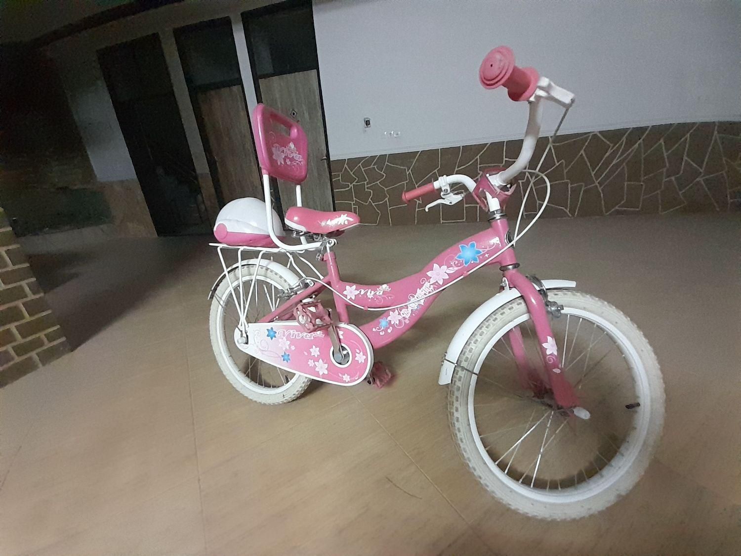 دوچرخه دخترونه سایز۲۰ ویوامدل باربی|دوچرخه، اسکیت، اسکوتر|سبزوار, فرهنگیان|دیوار