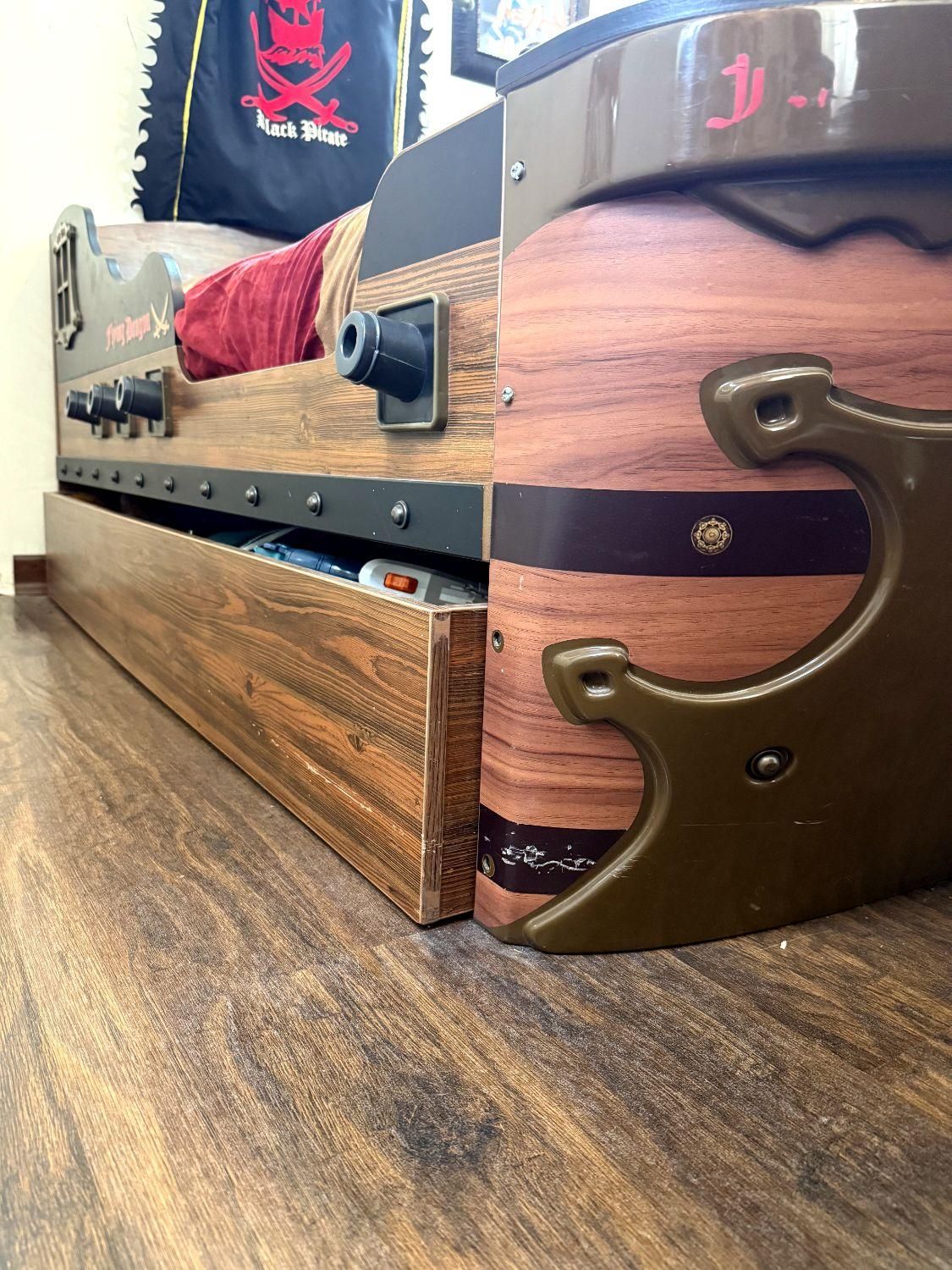 تخت و کمد برند آپادانا طرح کشتی|تخت و سرویس خواب|تهران, ازگل|دیوار