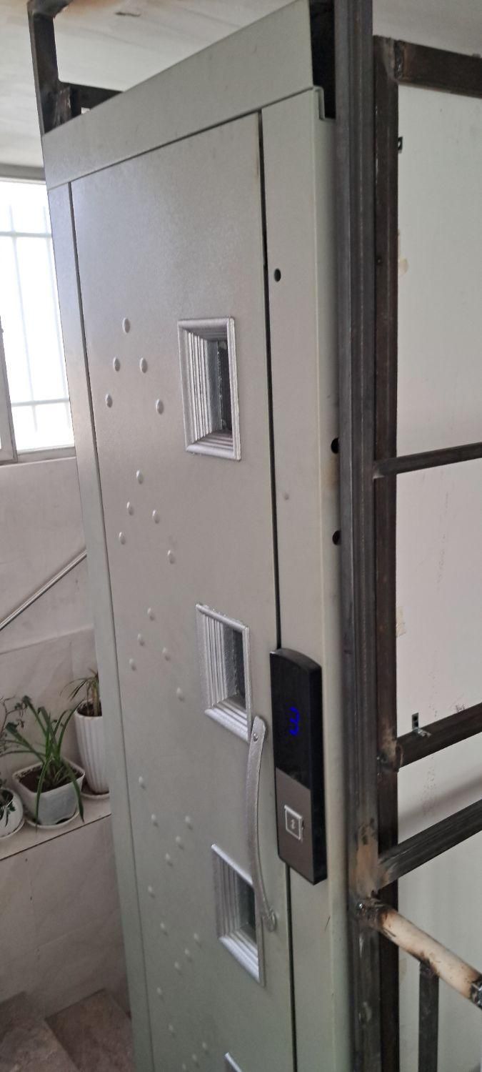 ساخت بالابر و اسانسور هیدرولیک|ماشینآلات صنعتی|خمینیشهر, |دیوار