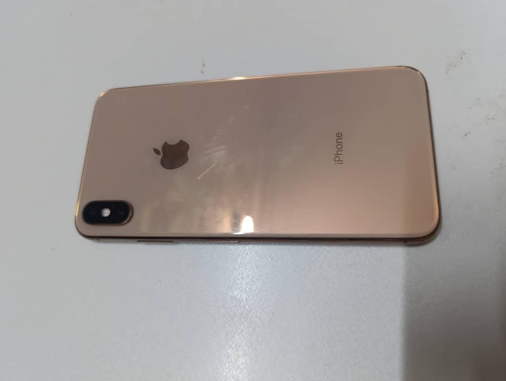 اپل iPhone XS Max با حافظهٔ ۶۴ گیگابایت|موبایل|مشهد, طلاب|دیوار