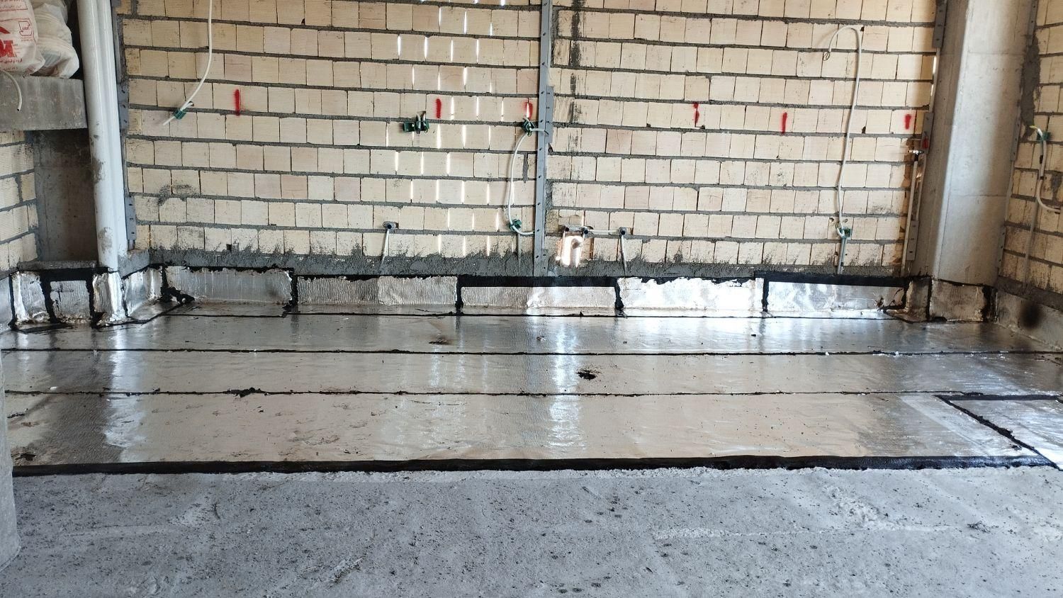 نصب ایزوگام وقیرگنی|خدمات پیشه و مهارت|هرسین, |دیوار