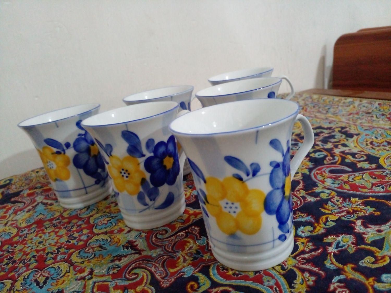 سرویس ۱۸ پارچه گل پنبه ای|ظروف سرو و پذیرایی|رشت, آب آسیاب|دیوار