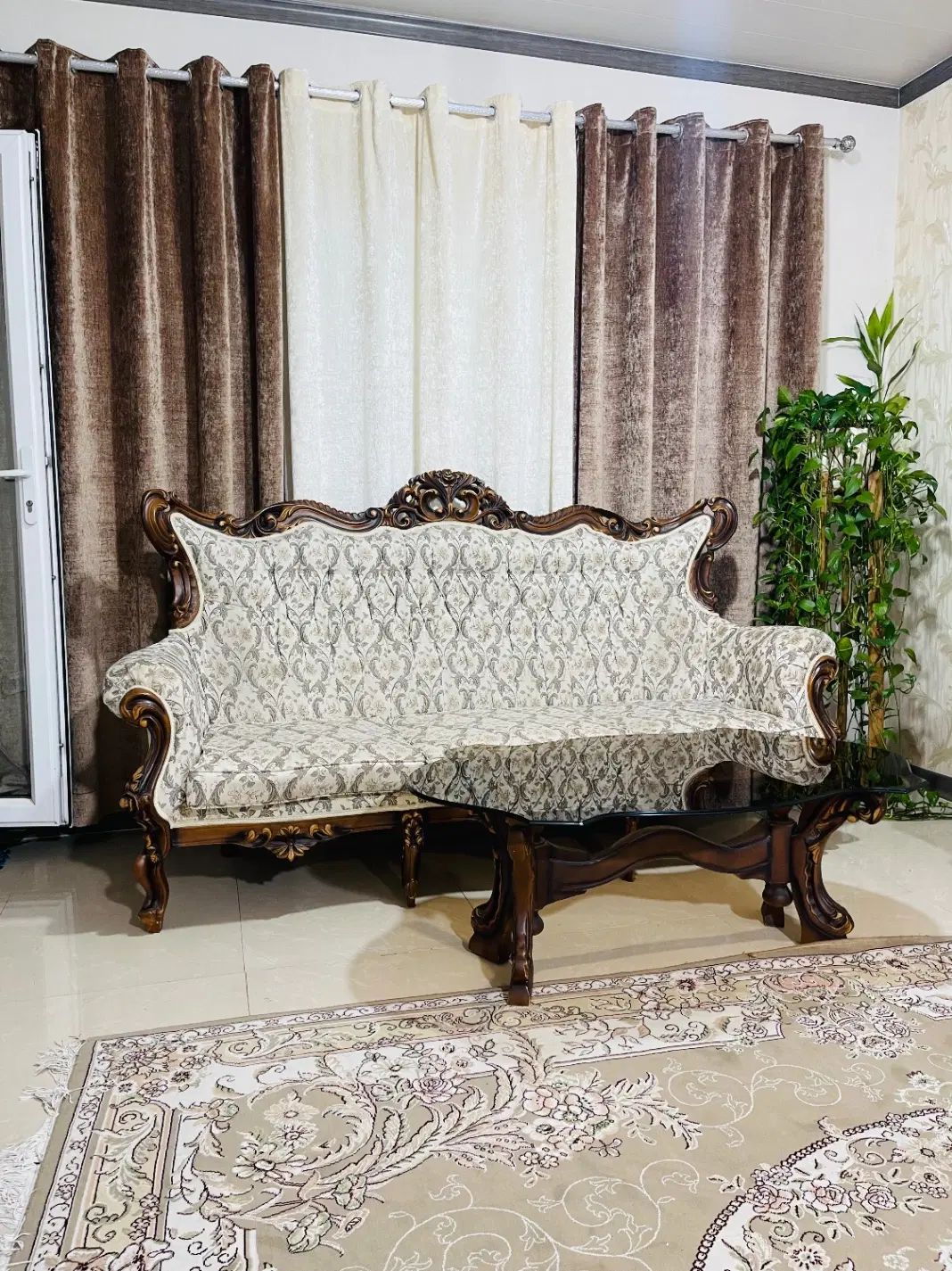 مبل سلطنتی استیل چوب راش|مبلمان خانگی و میز عسلی|رشت, گلسار|دیوار