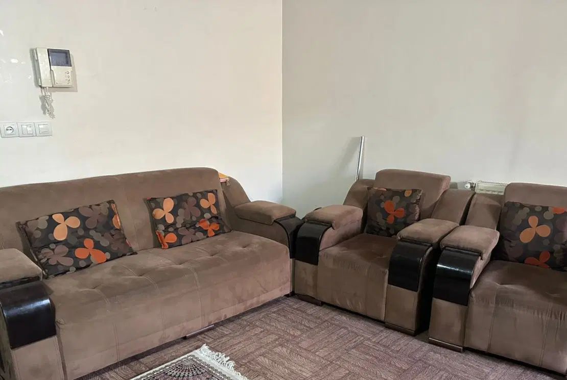مبل ۷ نفره با تخفیف|مبلمان خانگی و میز عسلی|تهران, امام حسین|دیوار