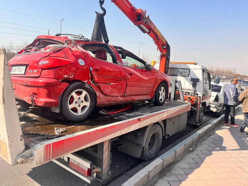 امدادخودروکفی خودرو بر جرثقیل یدک کش ۲۴ساعته شبانه|خدمات حمل و نقل|تهران, استخر|دیوار
