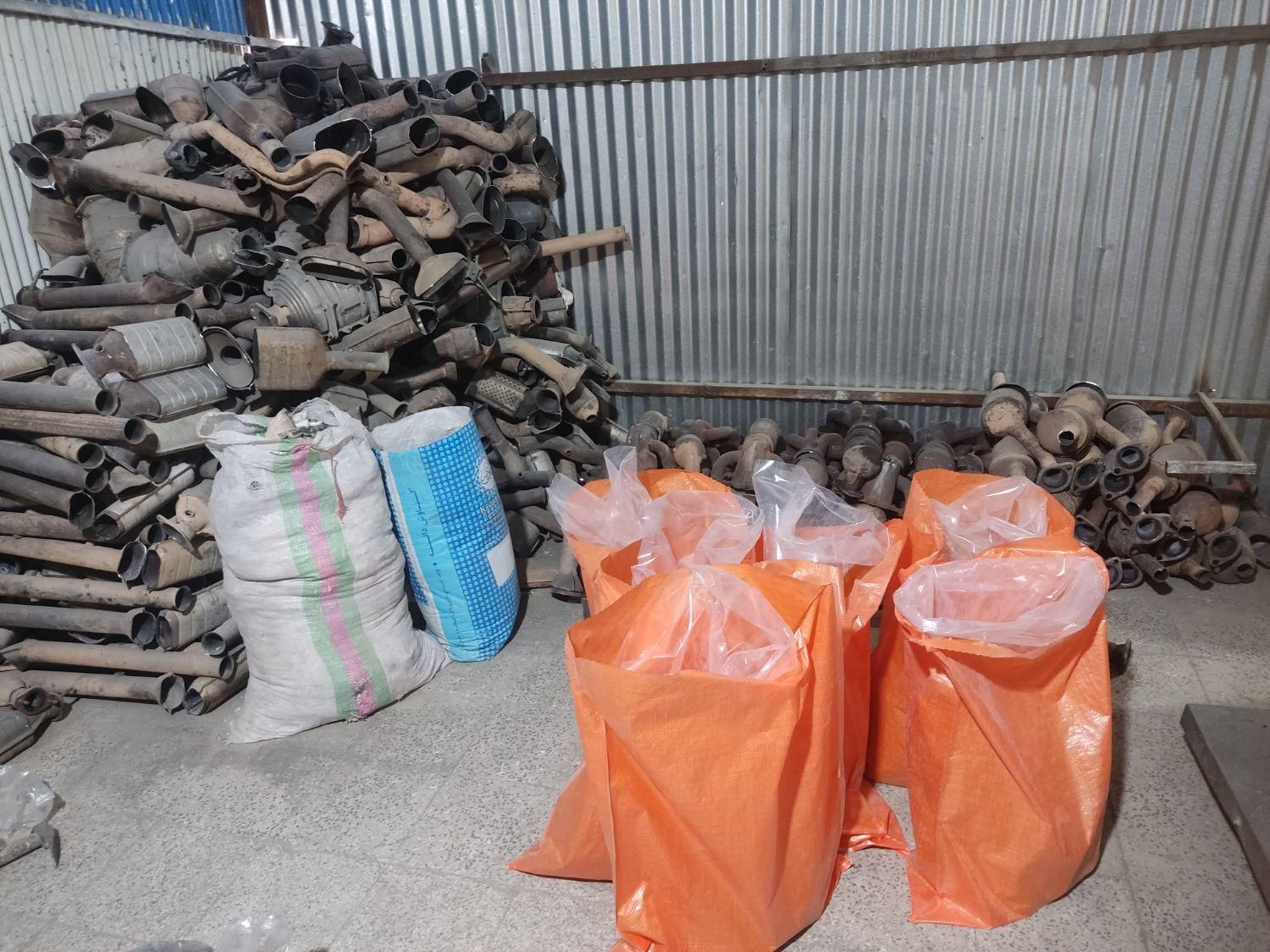 کاتالیزور وخاک با دستگاه تمام نقاط|قطعات یدکی و لوازم جانبی|تهران, افسریه شمالی|دیوار