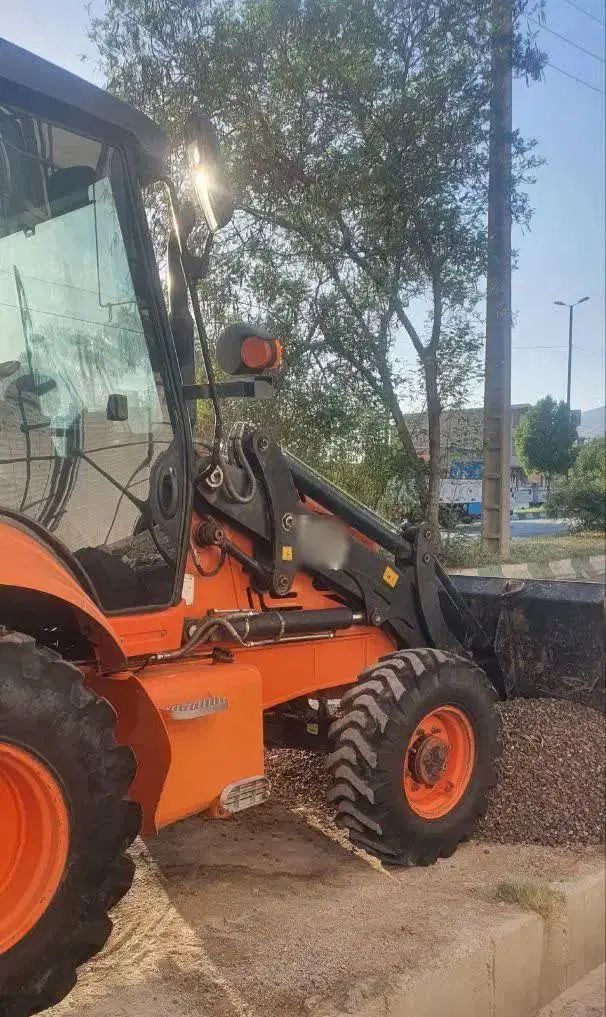 بیل بکهو 250C بیل بکهو سنوپارس|خودرو سنگین|تهران, اکباتان|دیوار