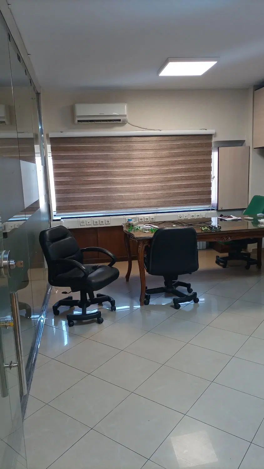 ولیعصربرزرتشت غربی۲۹۱مترسنداداری ۵تااتاق بااسانسور|فروش دفتر کار، اتاق اداری، مطب|تهران, بلوار کشاورز|دیوار