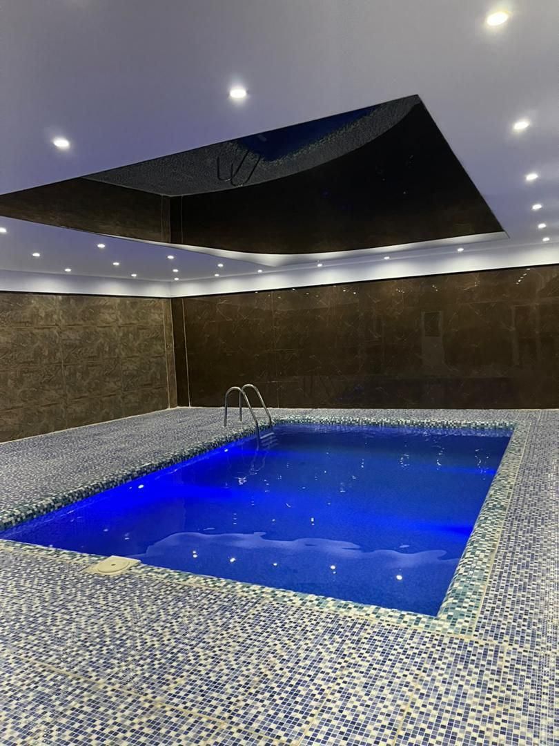 ویلای دوخوابه لوکس باغدار شاهنامه با استخر|اجارهٔ کوتاه‌مدت ویلا و باغ|مشهد, توس (بلوار توس)|دیوار