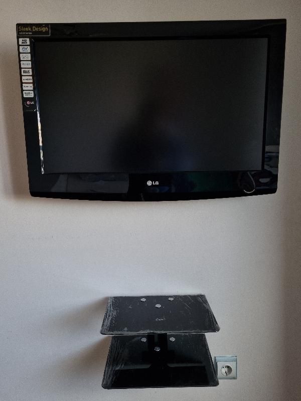 نصب دیواری وفروش پایه،محافظ صفحه وآنتن تلویزیونTV|خدمات پیشه و مهارت|قزوین, |دیوار