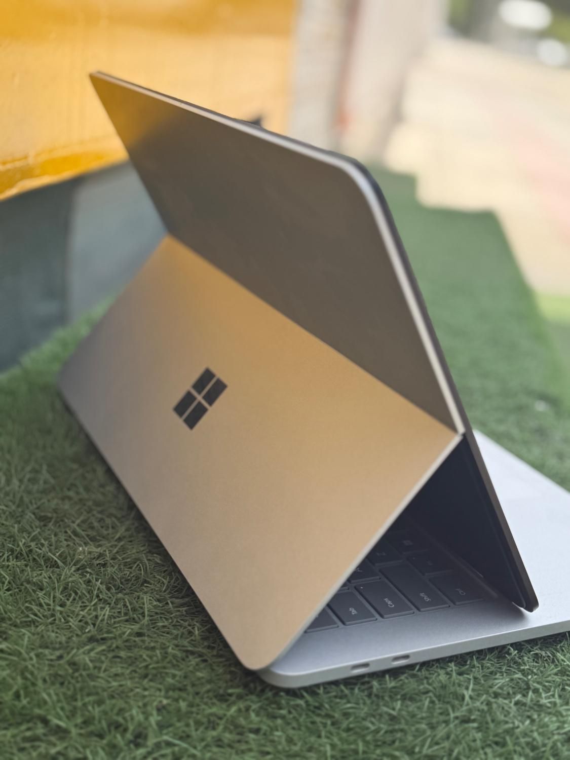 لپ تاپ حرفه ای Microsoft surface|رایانه همراه|یزد, |دیوار
