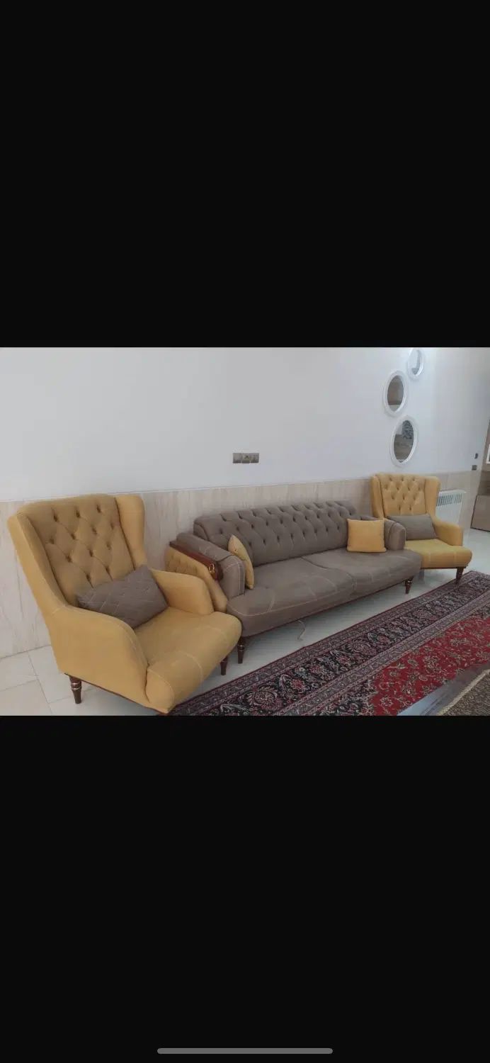 مبل چستر تخت شو پارچه وارداتی یه ماه کارکرده|مبلمان خانگی و میز عسلی|یزد, |دیوار