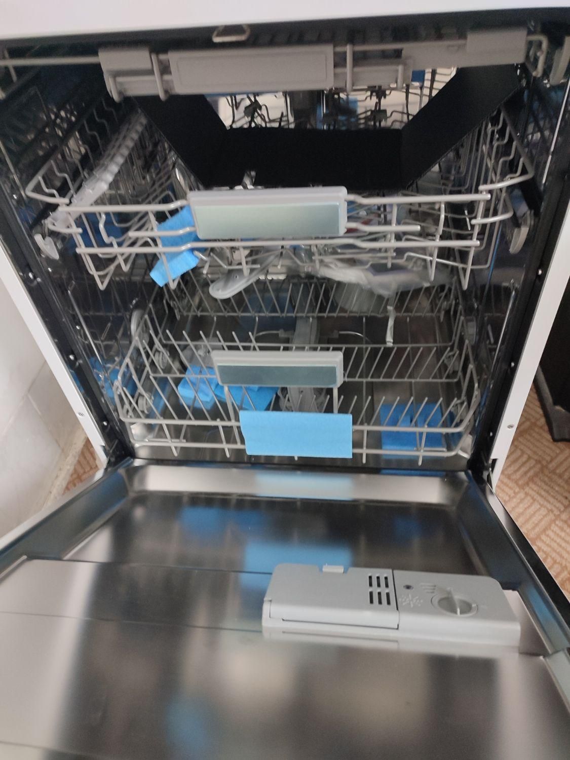 ماشین ظرفشویی|ماشین ظرفشویی|میبد, |دیوار