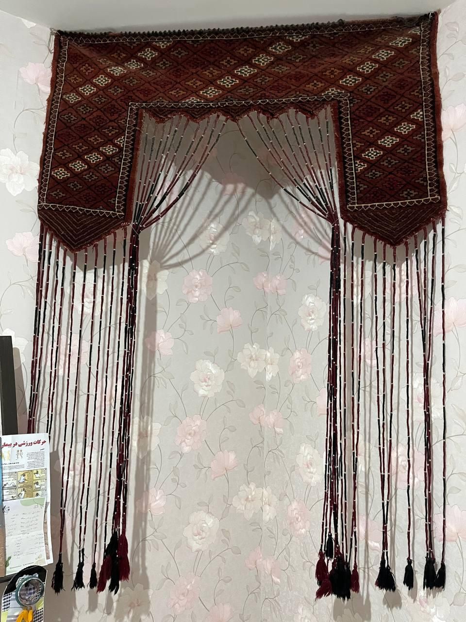 قالی ترکمن سر دری|فرش|اصفهان, بهارستان (مخابرات)|دیوار