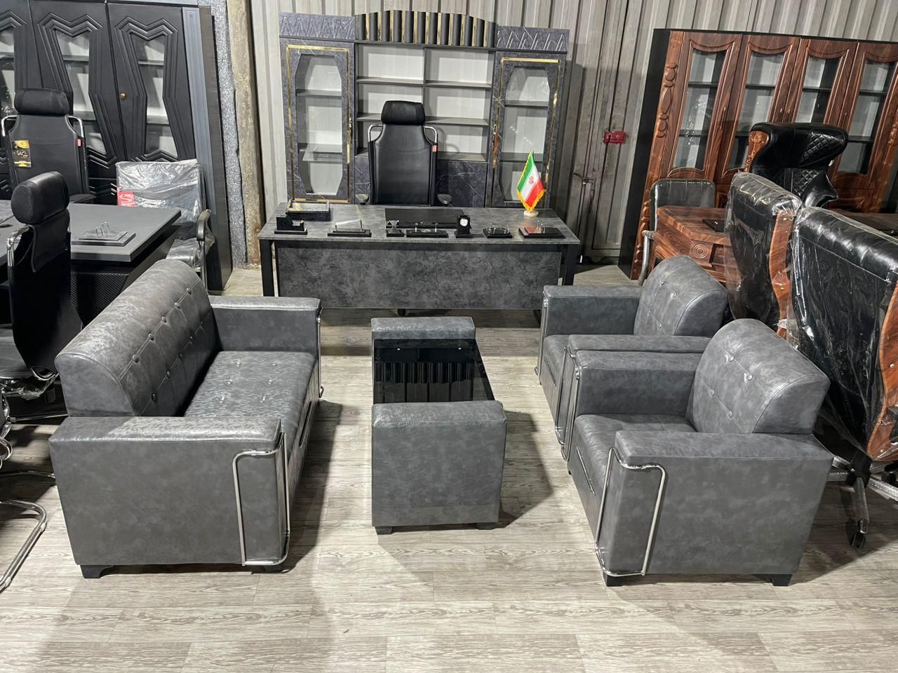 مبلمان اداری تمام لمسه ی مشکی|دفتر کار|اصفهان, احمدآباد|دیوار