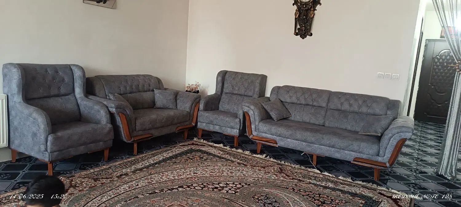 مبل هفت نفره تمیز و سالم|مبلمان خانگی و میز عسلی|تهران, شهرک ابوذر|دیوار