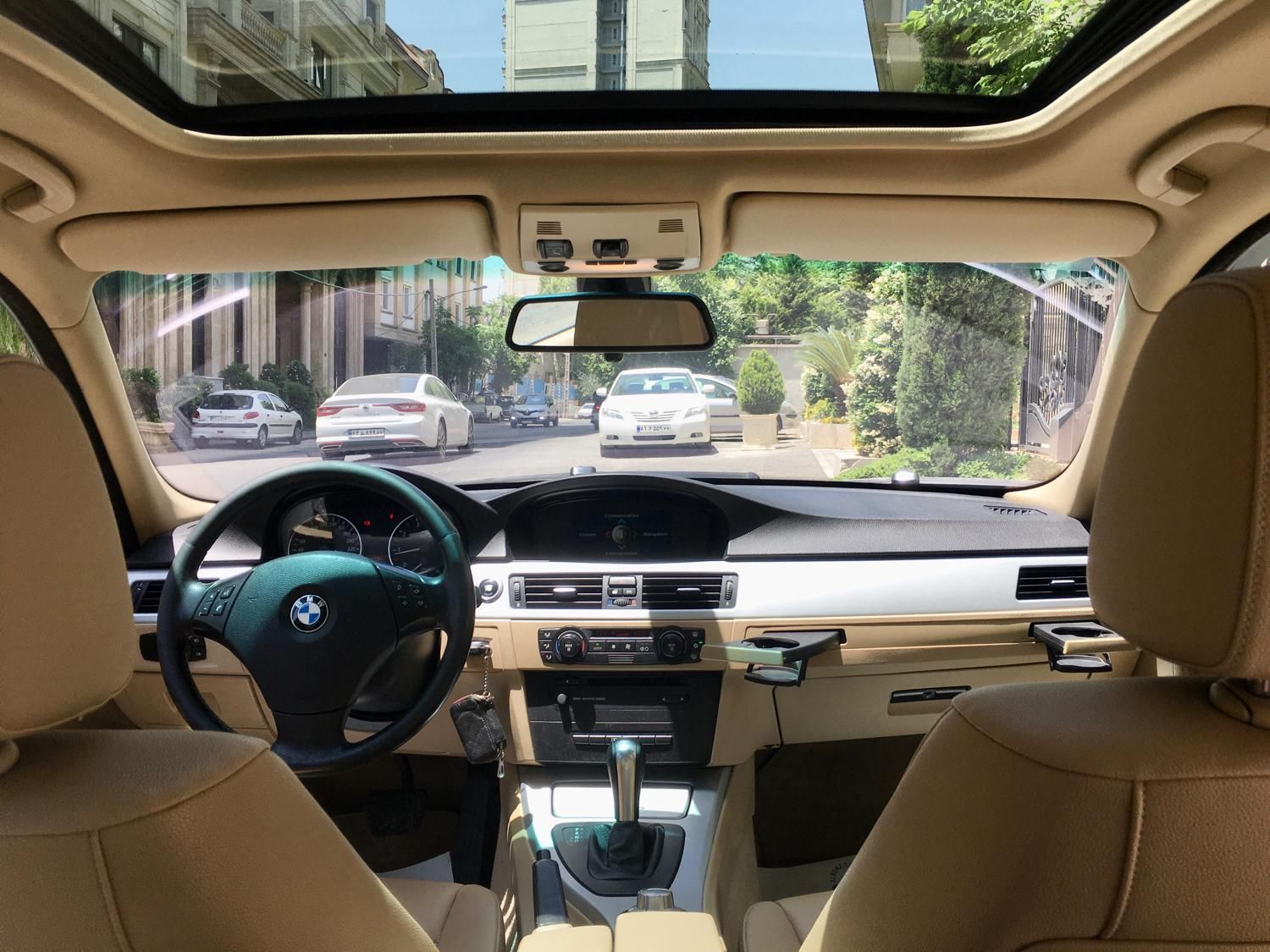 بیامو سری 3 سدان 320i، مدل ۲۰۰۶|خودرو سواری و وانت|تهران, زعفرانیه|دیوار