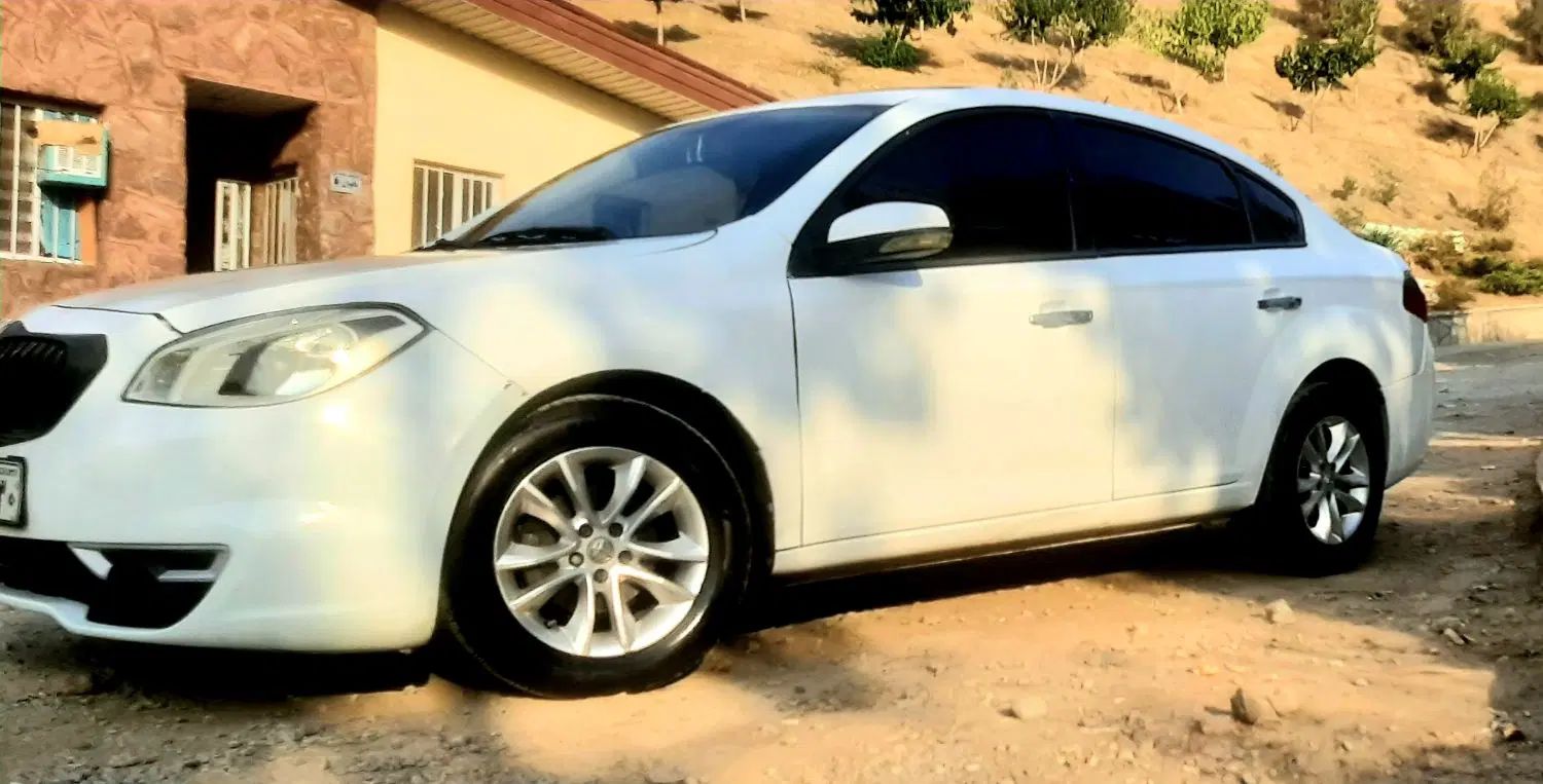 برلیانس H330 اتوماتیک 1500cc، مدل ۱۳۹۵|خودرو سواری و وانت|کرج, شهرک جهان‌نما|دیوار