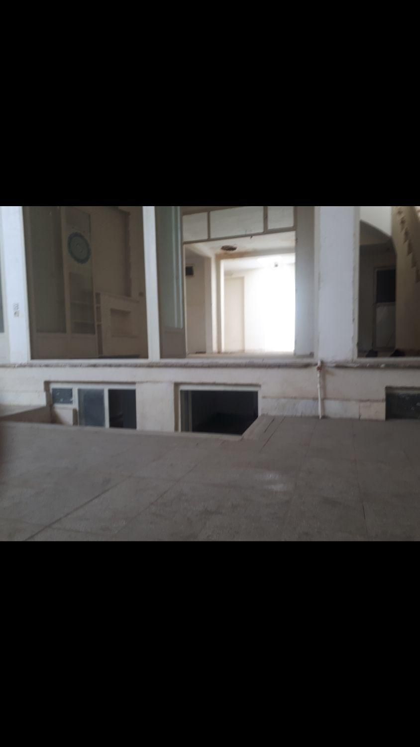 مغازه ملک تجاری بر خیابان چهارمردان ۳۰۸متر بنا|فروش مغازه و غرفه|قم, چهار مردان|دیوار