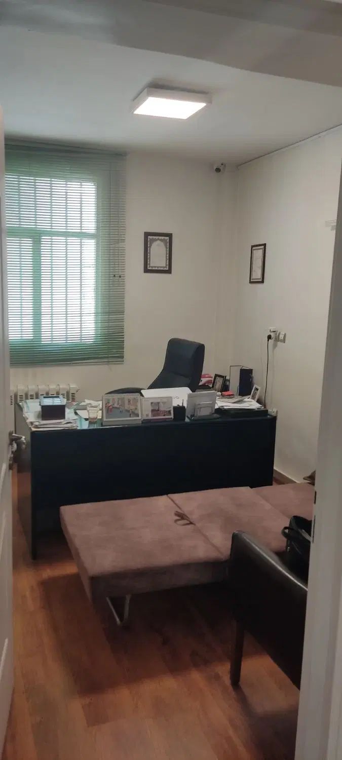 اجاره دفتر60 متری لوکس بر خیابان تهرانو تابلو خور|اجارهٔ دفتر کار، اتاق اداری، مطب|تهران, آشتیانی|دیوار