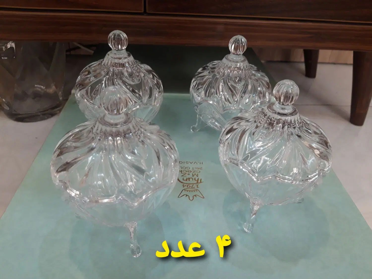 تعدادی ظروف شیشه ای|ظروف سرو و پذیرایی|رشت, گلسار|دیوار