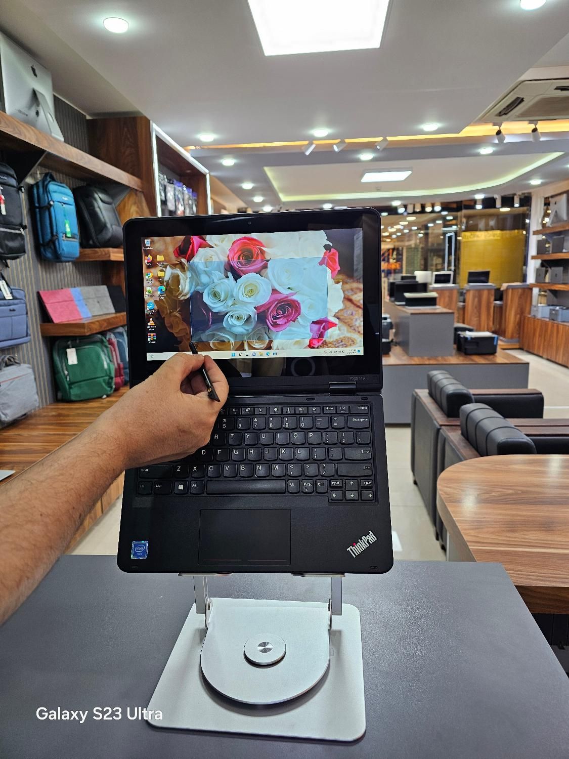 لپتاپ لمسی و تبلت شوLenovo مدلYoga با قلم اورجینال|رایانه همراه|ارومیه, |دیوار