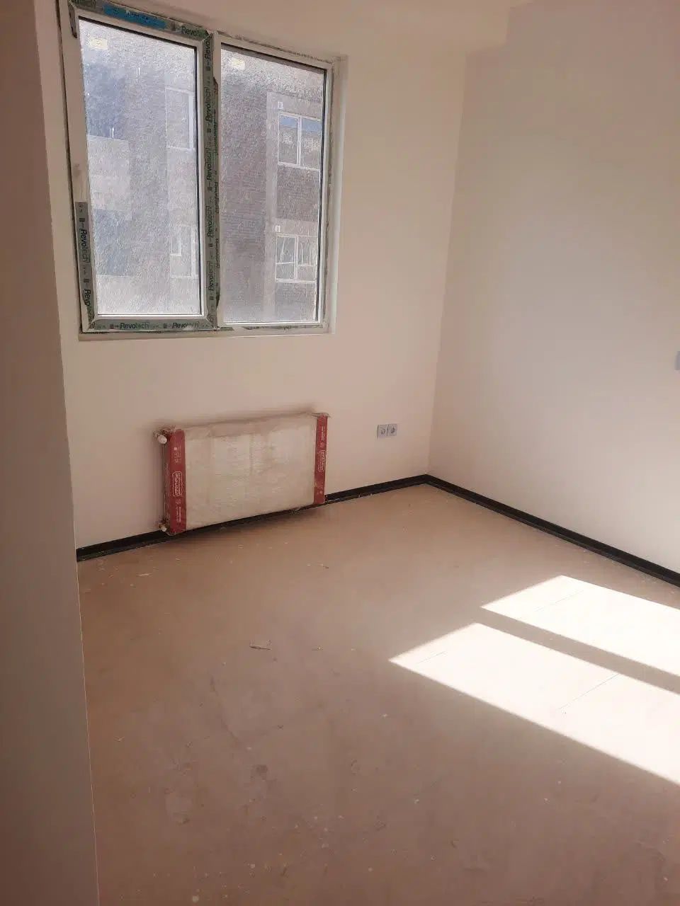 اپارتمان با پارکینگ مسقف|فروش آپارتمان|پرند, فاز ۶|دیوار