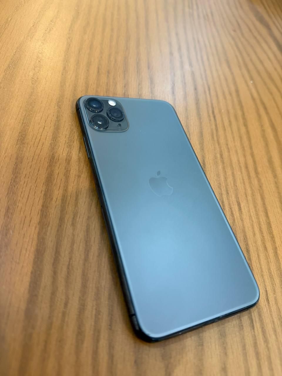 اپل iPhone 11 Pro Max ۶۴ گیگابایت|موبایل|تهران, مهرآباد جنوبی|دیوار