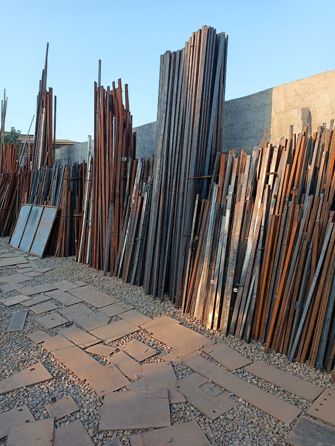 آهن دست دوم قوطی لوله حلب صفحه ورق  فنس تیرآهن|مصالح و تجهیزات ساختمان|گرگان, |دیوار