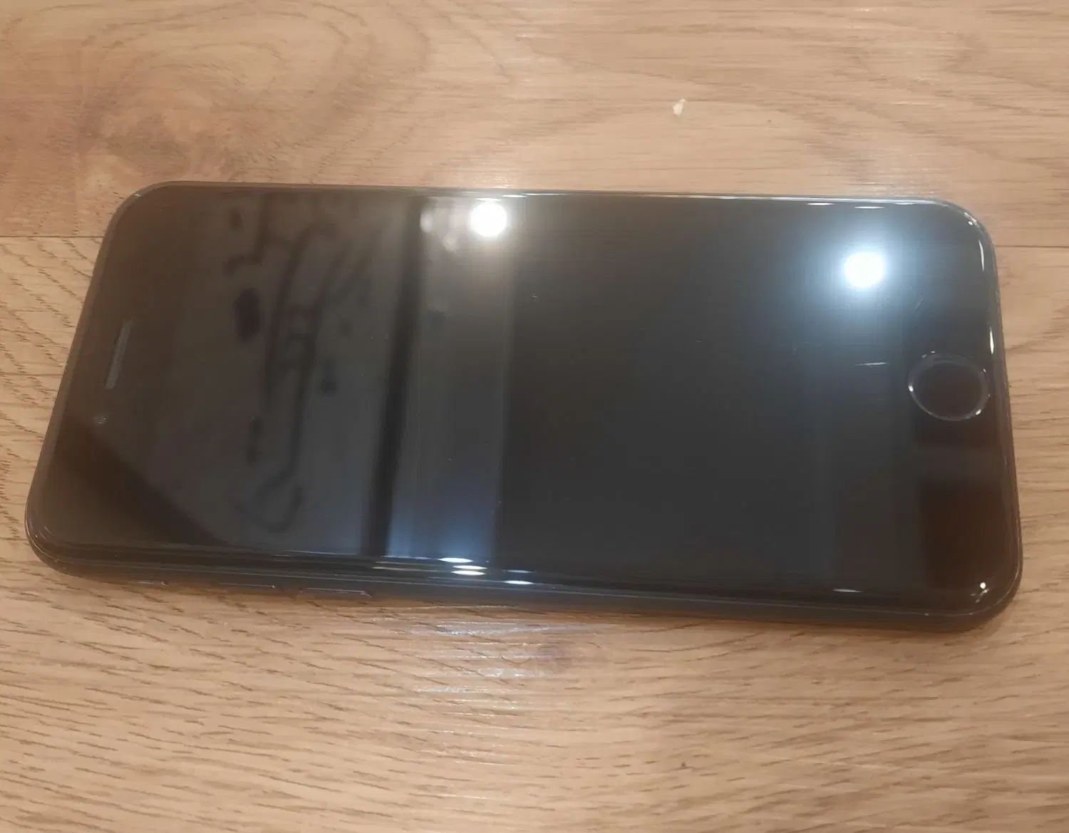 اپل iPhone 7 با حافظهٔ ۱۲۸ گیگابایت|موبایل|مشهد, سرافرازان|دیوار